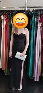 Zwarte galajurk met split maat 34, Kleding | Dames, Gelegenheidskleding, Ophalen, Galajurk, Zwart, Maat 34 (XS) of kleiner