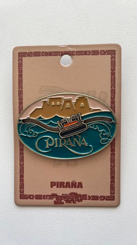 Efteling pin Pirana met bewegend bootje op kaartje EPP 471, Ophalen of Verzenden, Nieuw, Button of Speldje