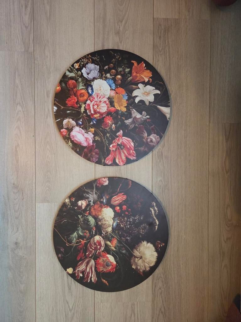 Twee ronde canvas schilderijtjes met bloemenprint, Huis en Inrichting, Woonaccessoires | Schilderijen, Tekeningen en Foto's, Ophalen