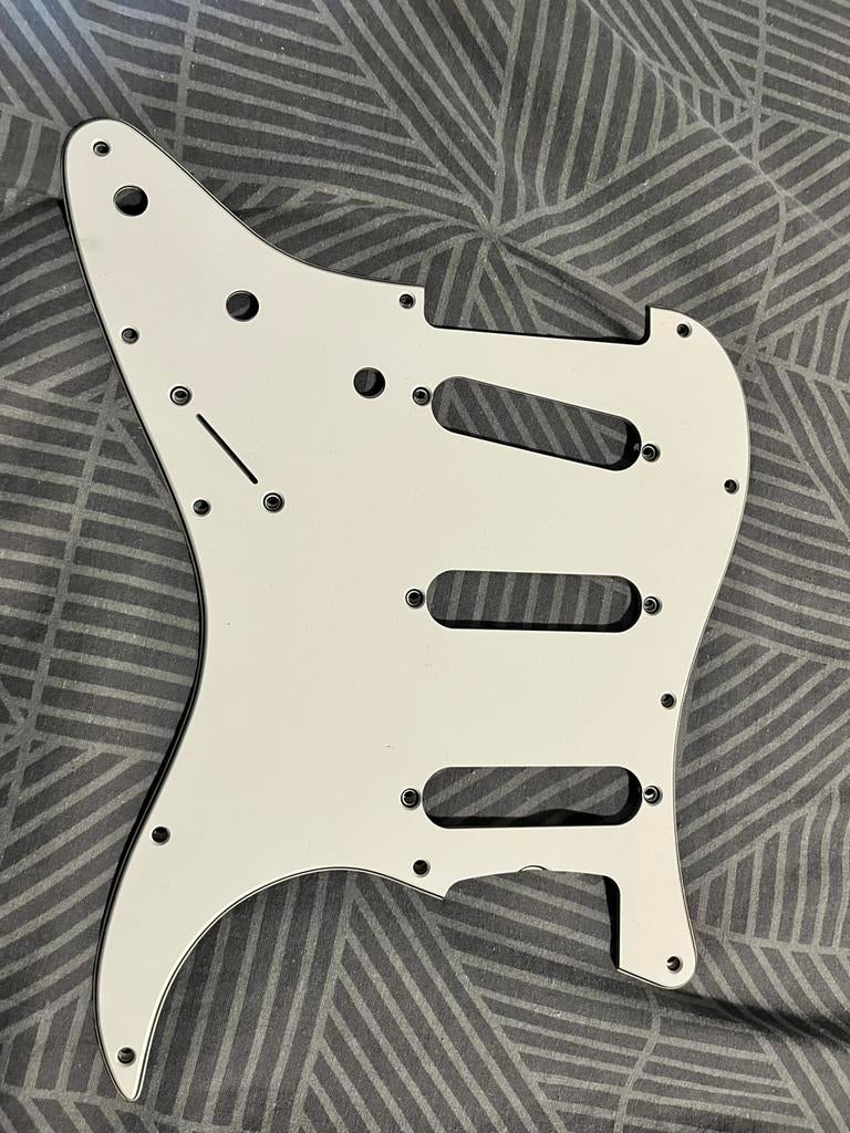Fender 60s strat pickguard, Muziek en Instrumenten, Instrumenten | Onderdelen, Ophalen of Verzenden, Zo goed als nieuw, Elektrische gitaar