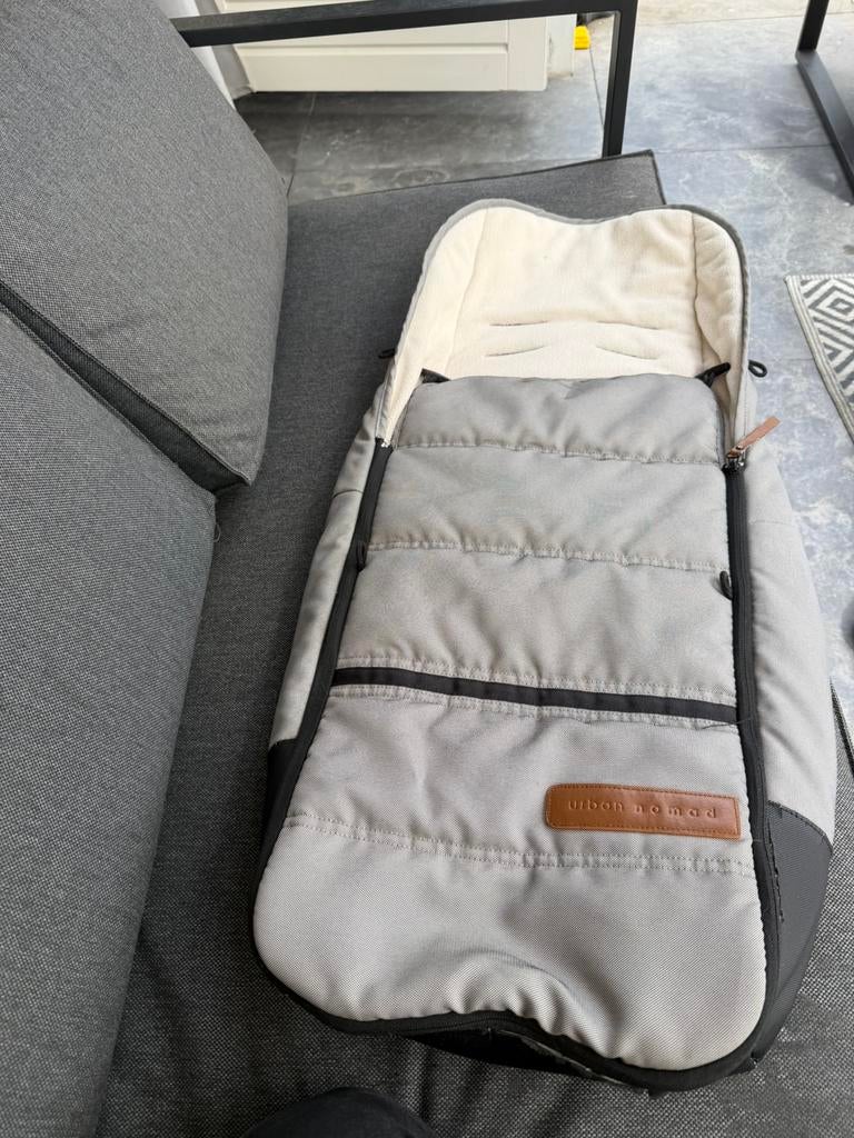 Dit is een Mutsy voetenzak uit de 'Urban Nomad', Kinderen en Baby's, Kinderwagens en Combinaties, Ophalen of Verzenden, Zo goed als nieuw