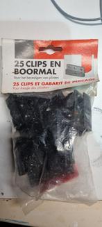 Clips en boormal voor plinten, ca 23 stuks, Ophalen of Verzenden, Nieuw, Kunststof, Plinten