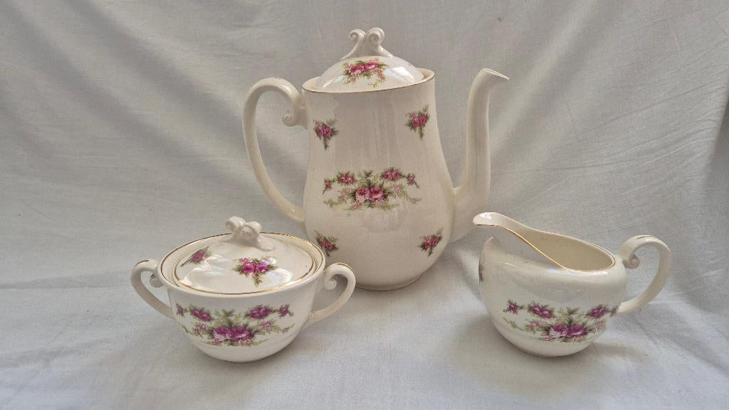 Petrus Regout Boudewijn koffieservies, Antiek en Kunst, Ophalen of Verzenden