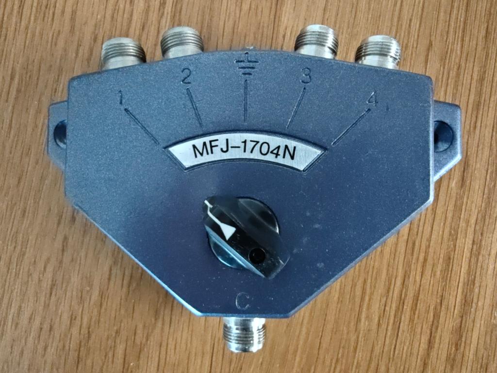 MFJ-1704N 4 voudige coaxschakelaar met N-connectoren, Telecommunicatie, Ophalen of Verzenden, Zo goed als nieuw, Toebehoren