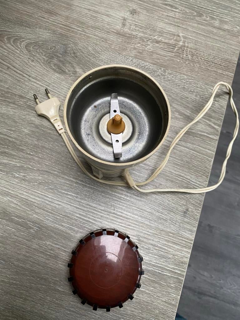 Vintage Koffiebonenmaler - Perfect voor verse koffie, Witgoed en Apparatuur, Koffiezetapparaten, Ophalen, Gebruikt, Overige modellen