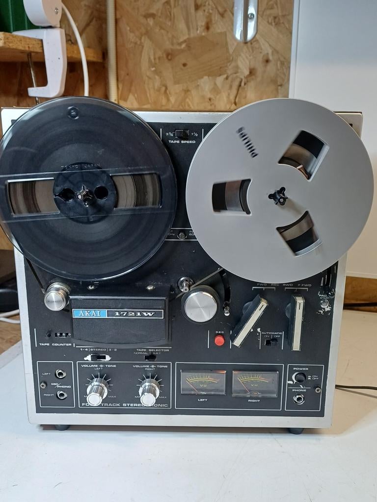 Akai 1721W bandrecorder Goede staat met ingebouwde verster, Ophalen of Verzenden, Bandrecorder