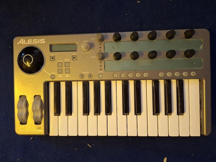Alesis photon X25, Muziek en Instrumenten, Midi-apparatuur, Gebruikt, Ophalen of Verzenden