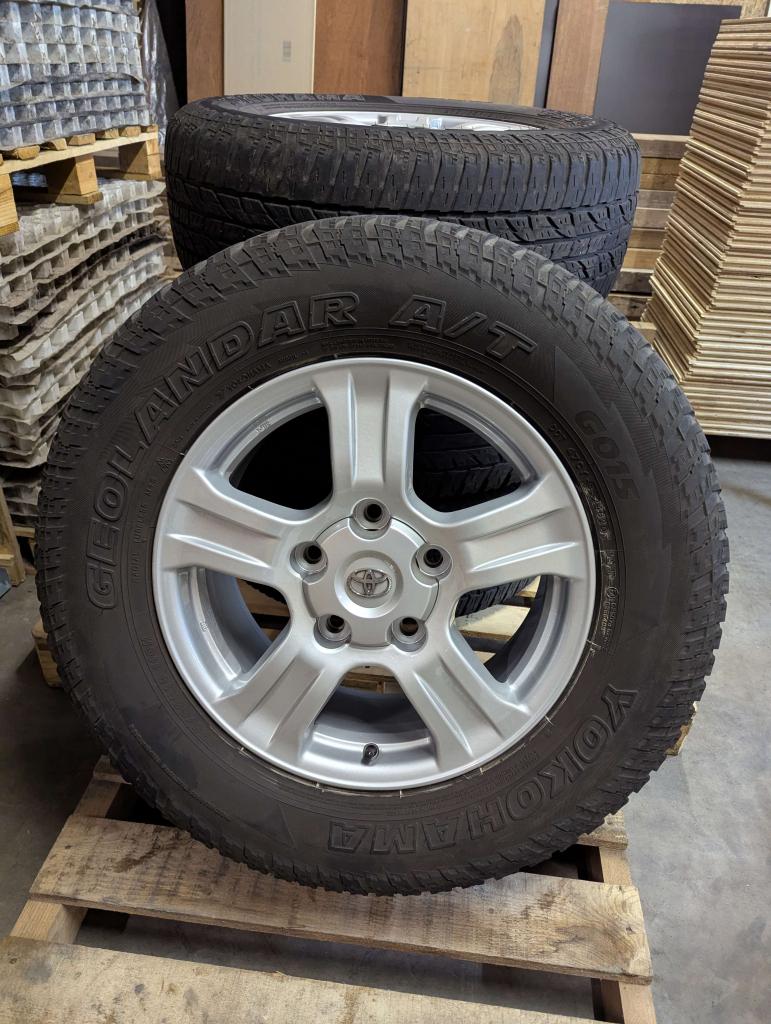 Toyota Tundra 18 inch Wielen Velgen Banden Land Cruiser, Auto-onderdelen, Banden en Velgen, 18 inch, -, 275 mm, -