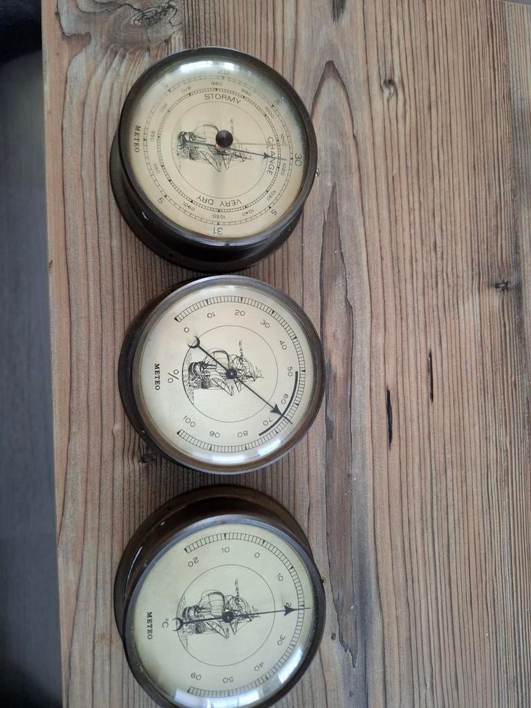 Verschillende soorten weerstations, Audio, Tv en Foto, Weerstations en Barometers, Ophalen of Verzenden, Zo goed als nieuw