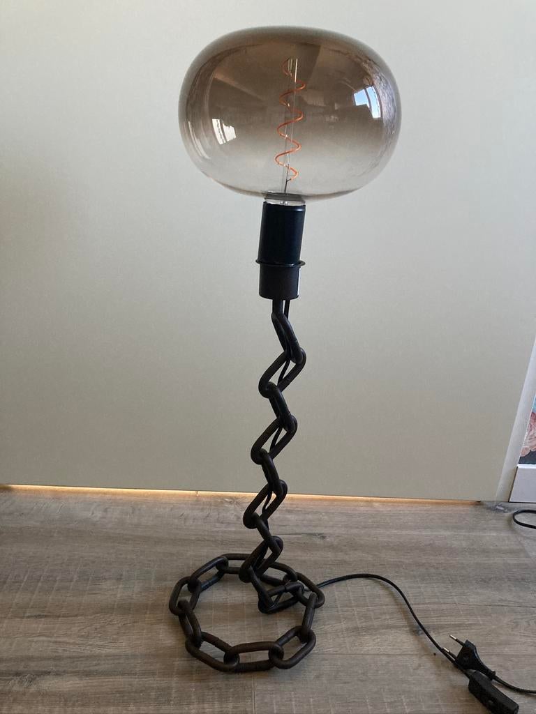 Prachtige tafellamp, VandeHeg, Ophalen, Zo goed als nieuw, Metaal, 50 tot 75 cm