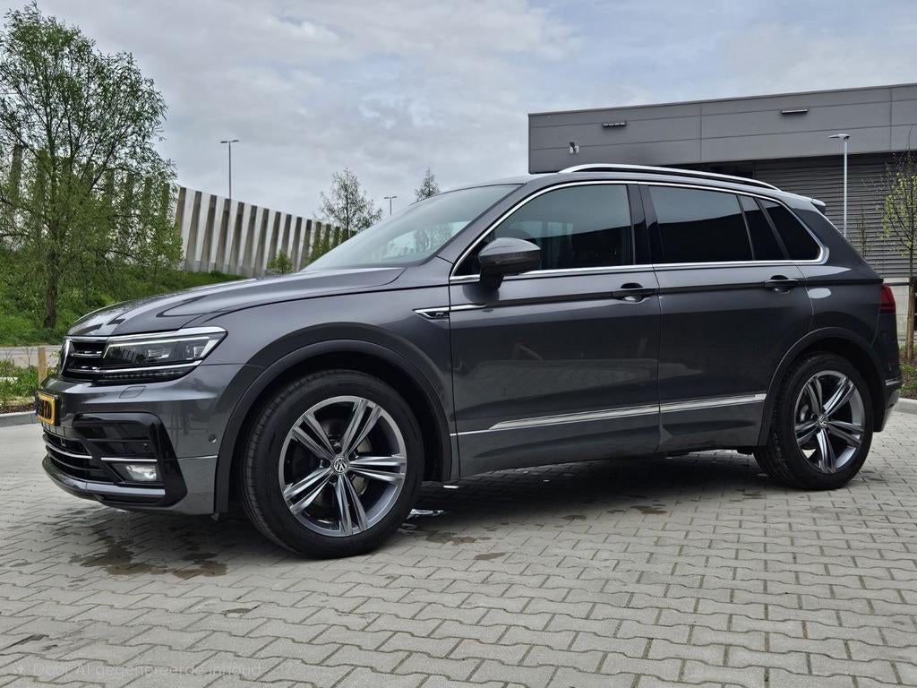 Volkswagen Tiguan 2.0TSI 132KW/180PK 4M A7 M16 2017 Grijs, Automaat, Zwart, 4 cilinders, 1984 cc