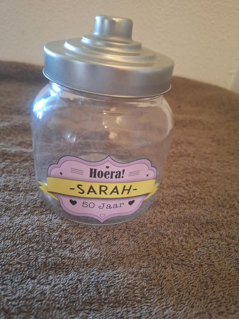 Nieuwe snoeppot 'Hoera! Sarah 50 Jaar', Overige stijlen, Roze, Ophalen of Verzenden, Zo goed als nieuw