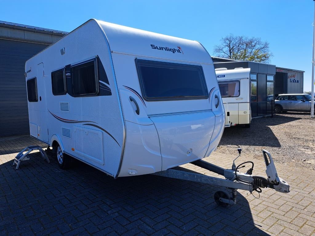 Sunlight Capron C44/Voortent/Vastbed/Topstaat/2016/840KG/, Caravans en Kamperen, Sunlight, Rondzit, Schokbreker, Bedrijf