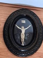 18e of 19e eeuw corpus Christi ivoor, kruisbeeld. Onder glas, Ophalen of Verzenden