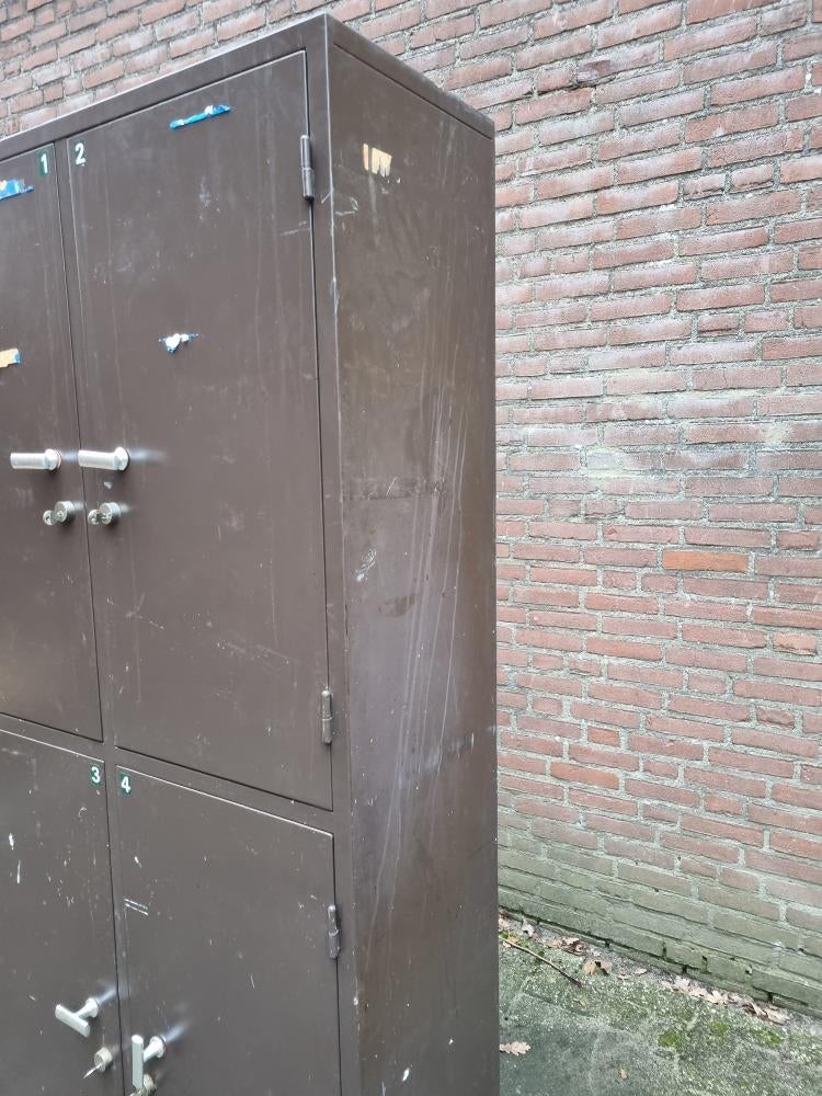 stalen kast met vier deuren en sleutels, Ophalen of Verzenden, 'T Olde Gre-j, Info@toldegrej.nl, Endepoelstraat 20f Didam