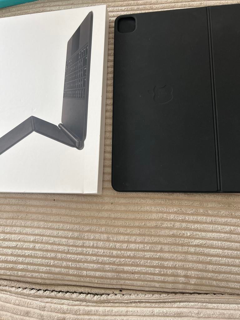 iPad Magic Keyboard 12.9 inch, Ophalen of Verzenden, Zo goed als nieuw, 12 inch, Bescherming voor- en achterkant