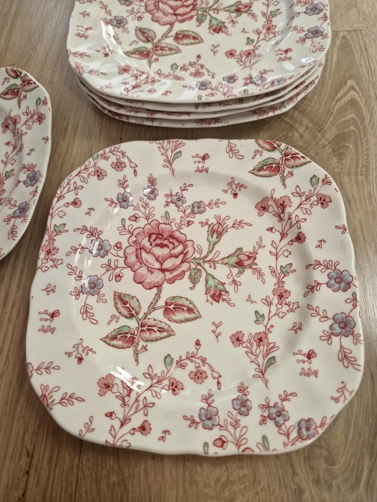 Bordjes Johnson Bros. Rose Chintz, Ophalen, Aardewerk, Overige stijlen, Bord(en)