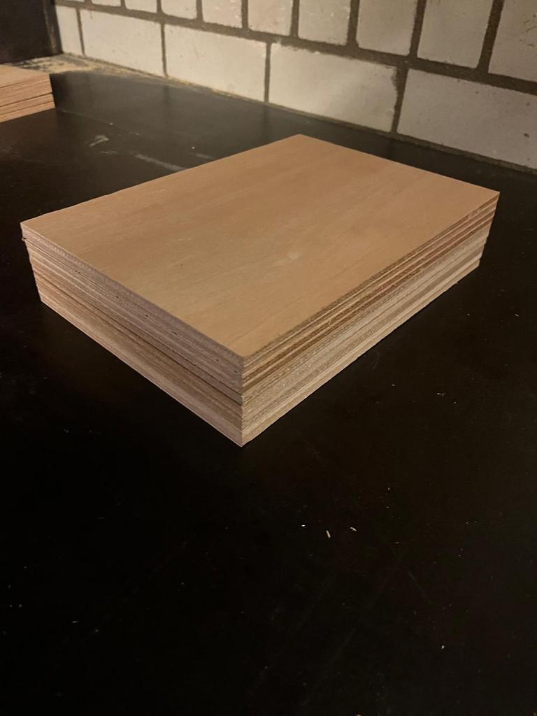 4mm Okoume Plaat A4/A3 voor Knutselen, Lasersnijden, Gravere, Geschikt voor snijden, Knutselmateriaal, Beige, Nieuw