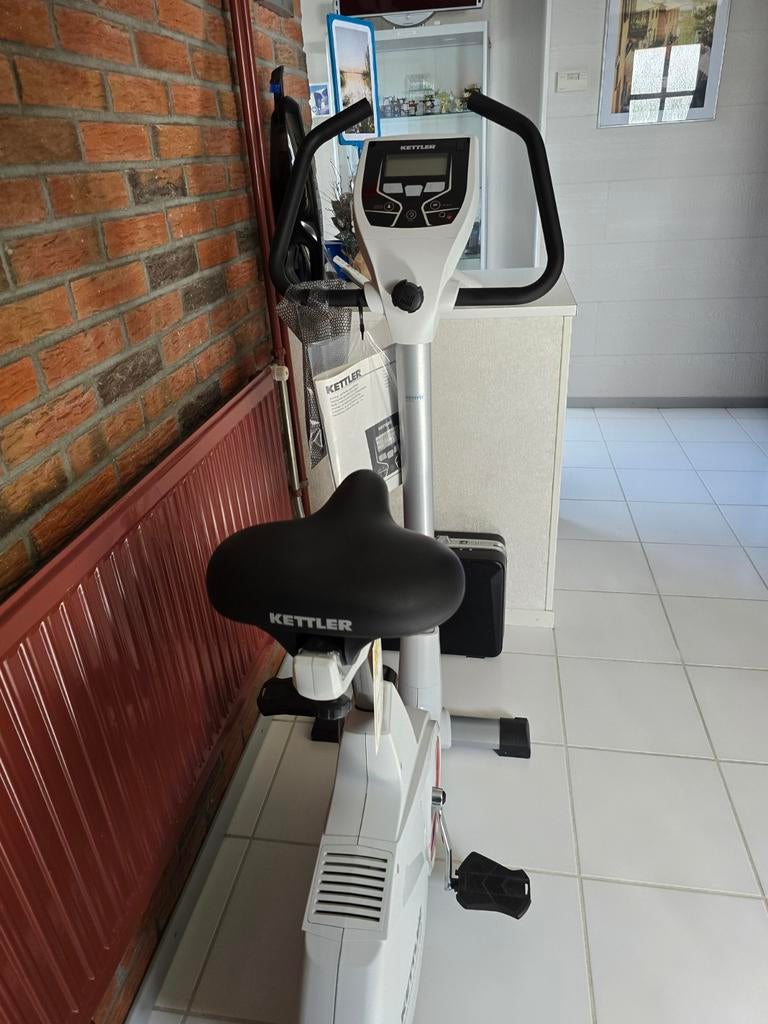 Hometrainer, Sport en Fitness, Ophalen, Zo goed als nieuw, Hometrainer