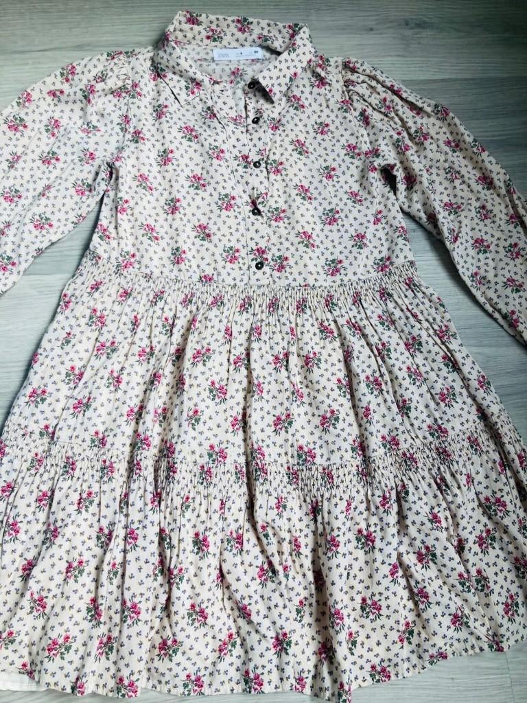 ZARA meisjes jurk bloemenprint maat 128 (8 jaar) lange mouw, Kinderen en Baby's, Kinderkleding | Maat 128, Meisje, Ophalen of Verzenden