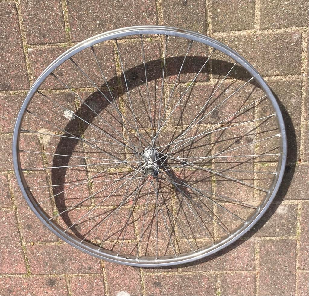 Fietswielen 28 inch: voorwiel en achterwiel met versnelling, Fietsen en Brommers, Fietsonderdelen, Gebruikt, Staal, Stadsfiets