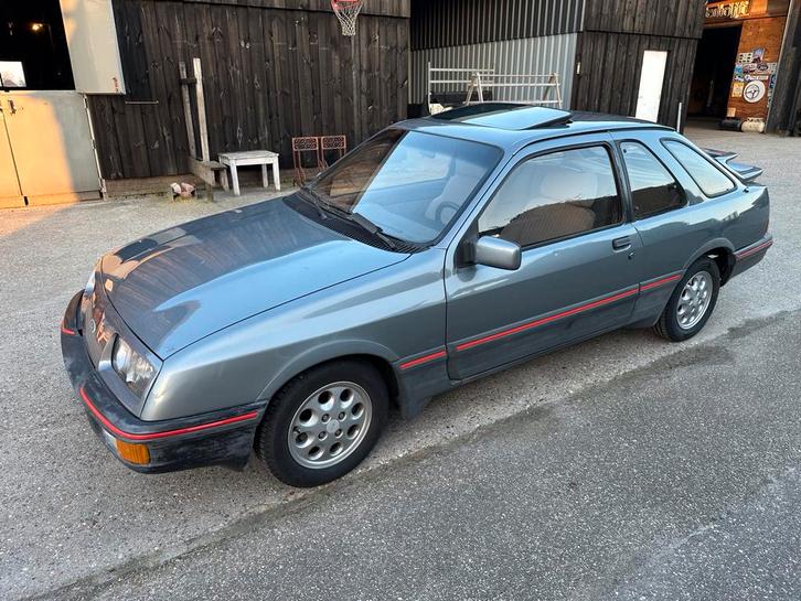 Ford Sierra 2.8 I XR4 1984 Grijs, Auto's, Ford, Particulier, Sierra, Benzine, Hatchback, Handgeschakeld, Geïmporteerd, Zilver of Grijs