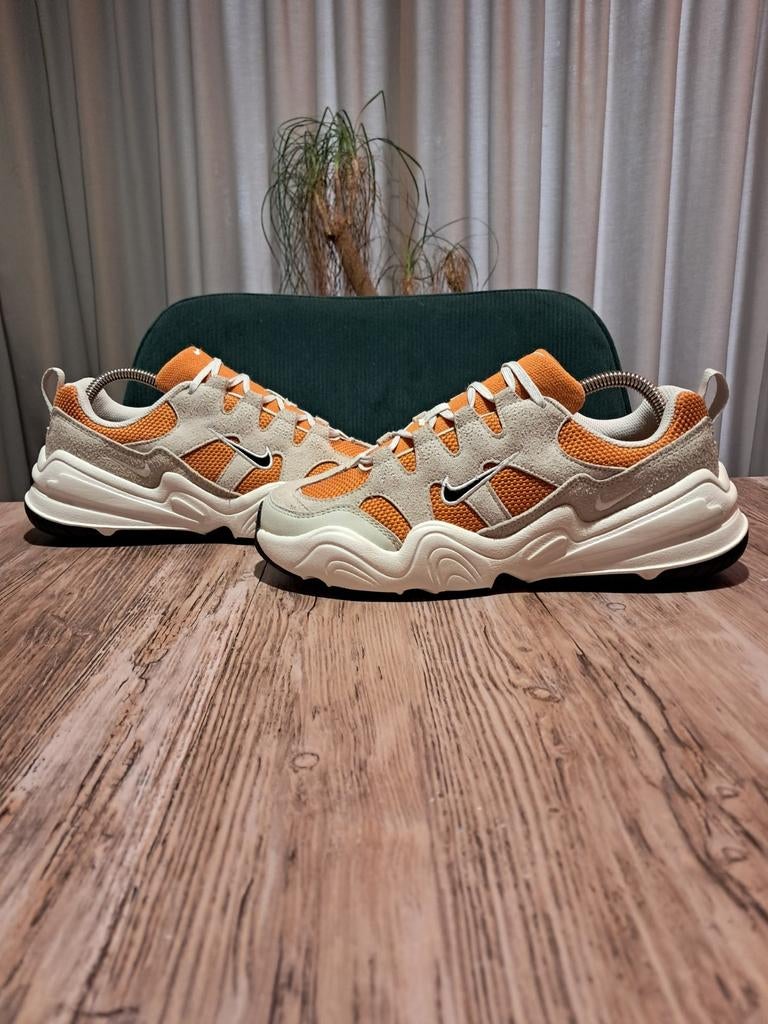 Nike Tech Hera Premium 'Monarch' Size 40, Kleding | Dames, Schoenen, Zo goed als nieuw, Sneakers of Gympen, Oranje, Ophalen of Verzenden