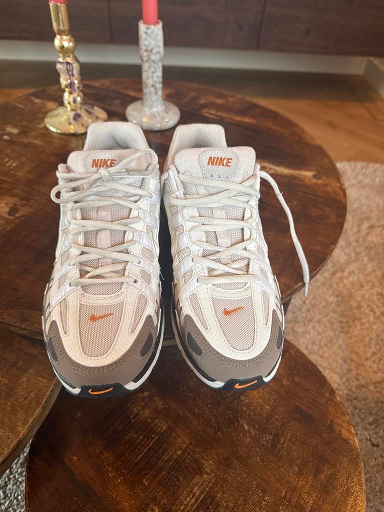 Nike P-6000 sneakers beige, Wit, Nieuw, Ophalen of Verzenden, Sneakers of Gympen