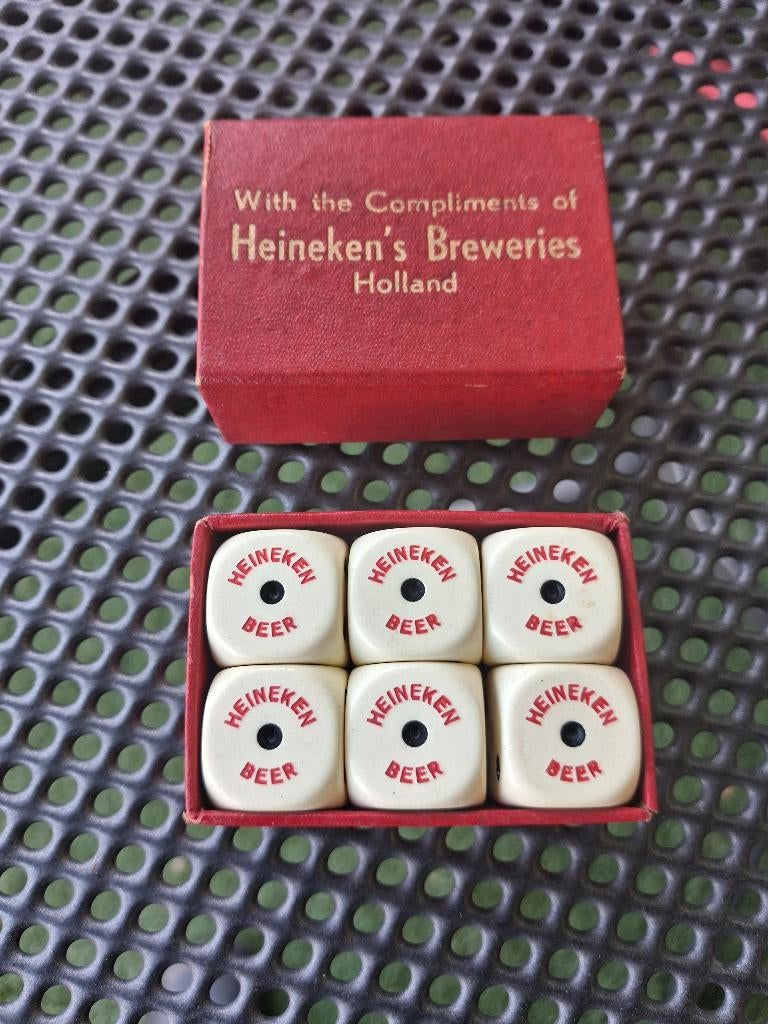 Doosje oude Heineken dobbelstenen, Verzamelen, Ophalen of Verzenden, Zo goed als nieuw, Overige typen, Heineken