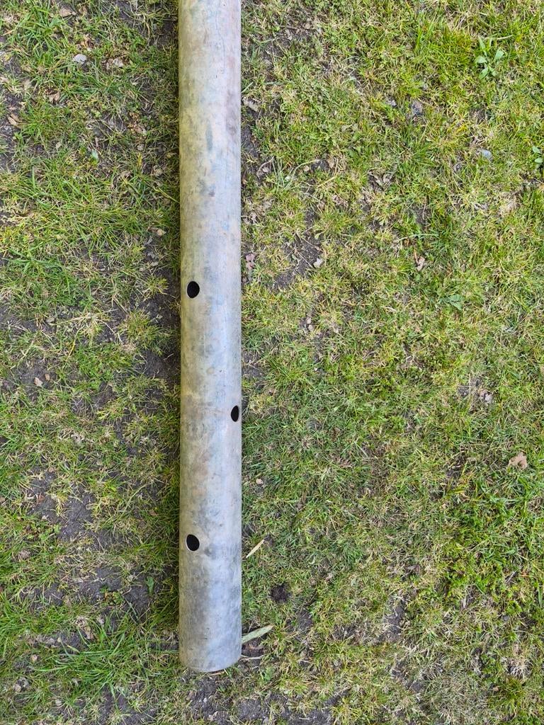 Metalen paal voor verkeersbord of andere toepassingen, Ophalen