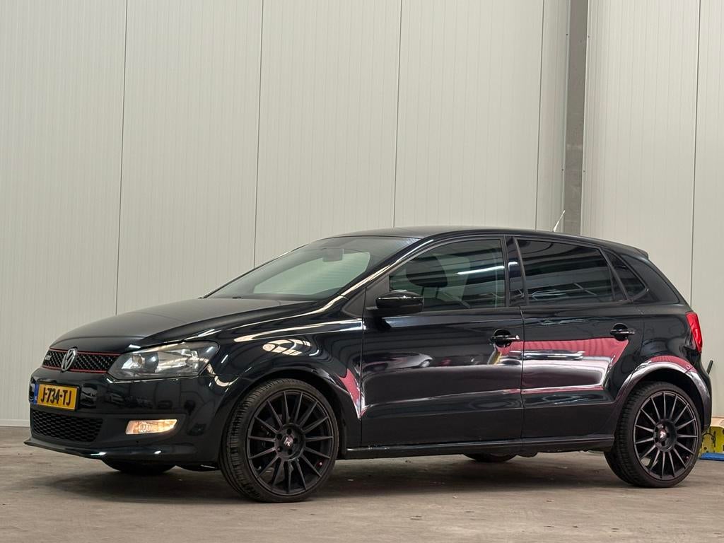 Volkswagen Polo 1.2 /Airco/Navi/5DRS/APK 11-26/AluVelgen/, Auto's, Volkswagen, Voorwielaandrijving, 40 €/maand, Zwart, 1198 cc