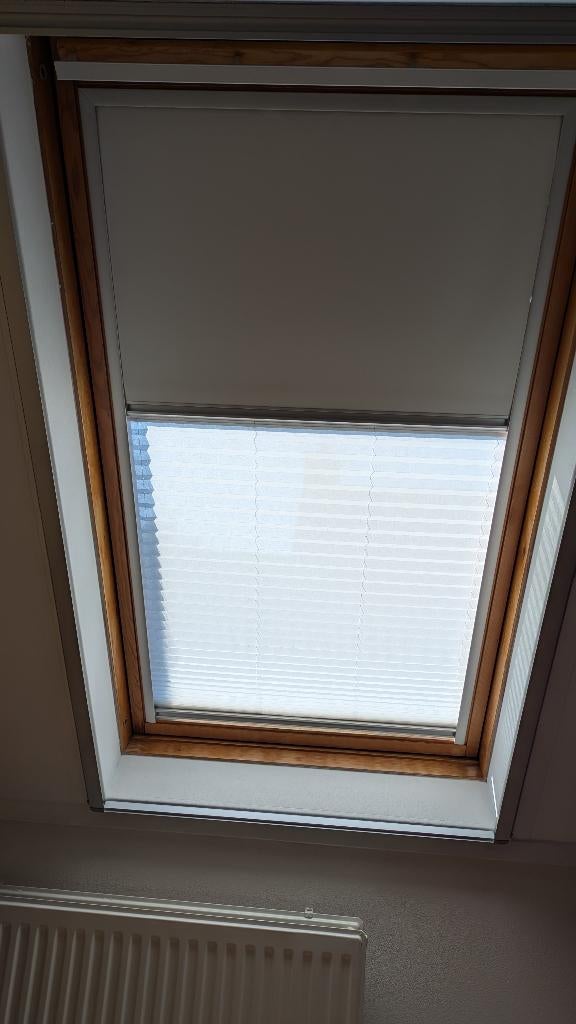 Velux verduisterend rolgordijn +  plissé voor GGL-410, Ophalen, 50 tot 100 cm, Zo goed als nieuw, Wit