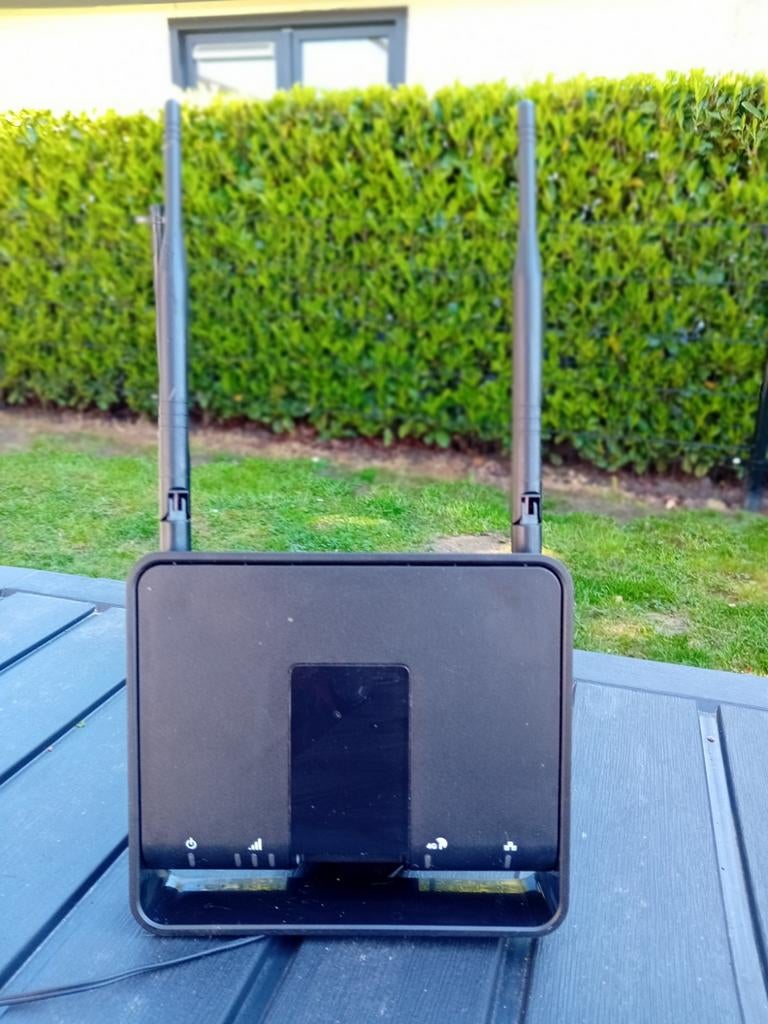 Sagemcom Fast 4360 Air KPN Router met modem, Computers en Software, Routers en Modems, Verzenden