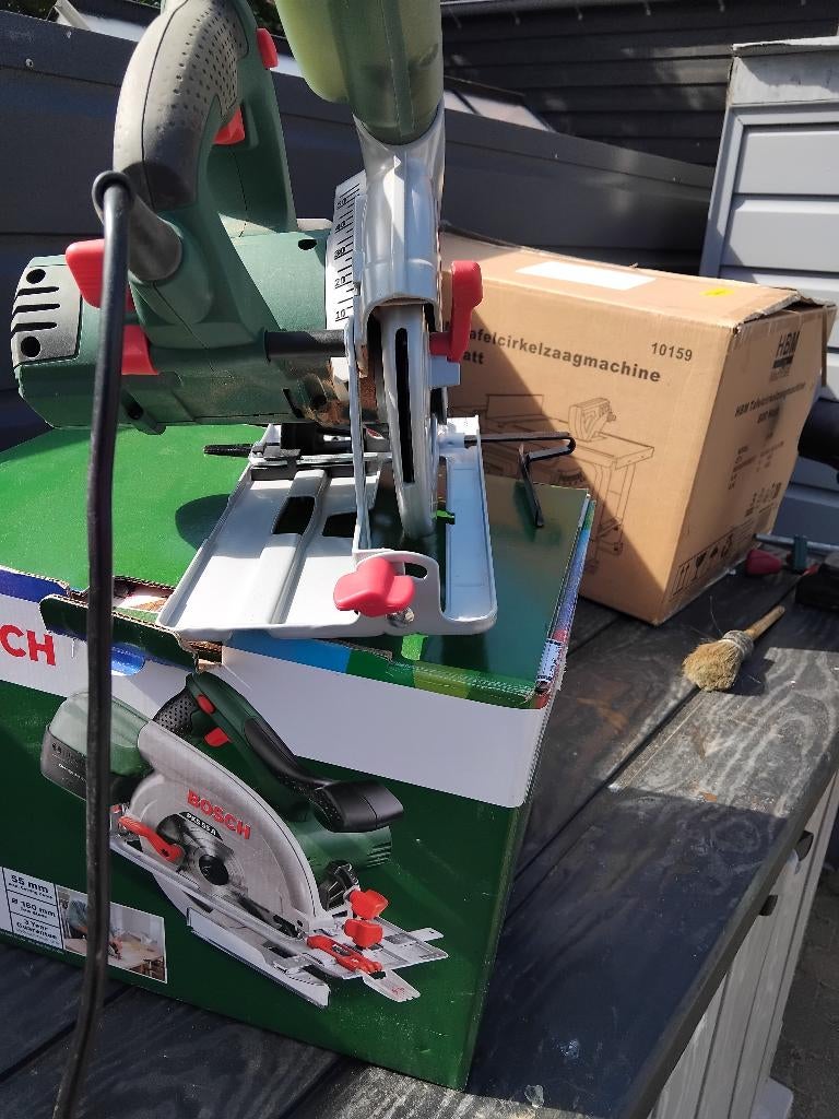 Bosch zaag, Doe-het-zelf en Verbouw, Gereedschap | Zaagmachines, Cirkelzaag, Nieuw, Ophalen of Verzenden, 30 tot 70 mm