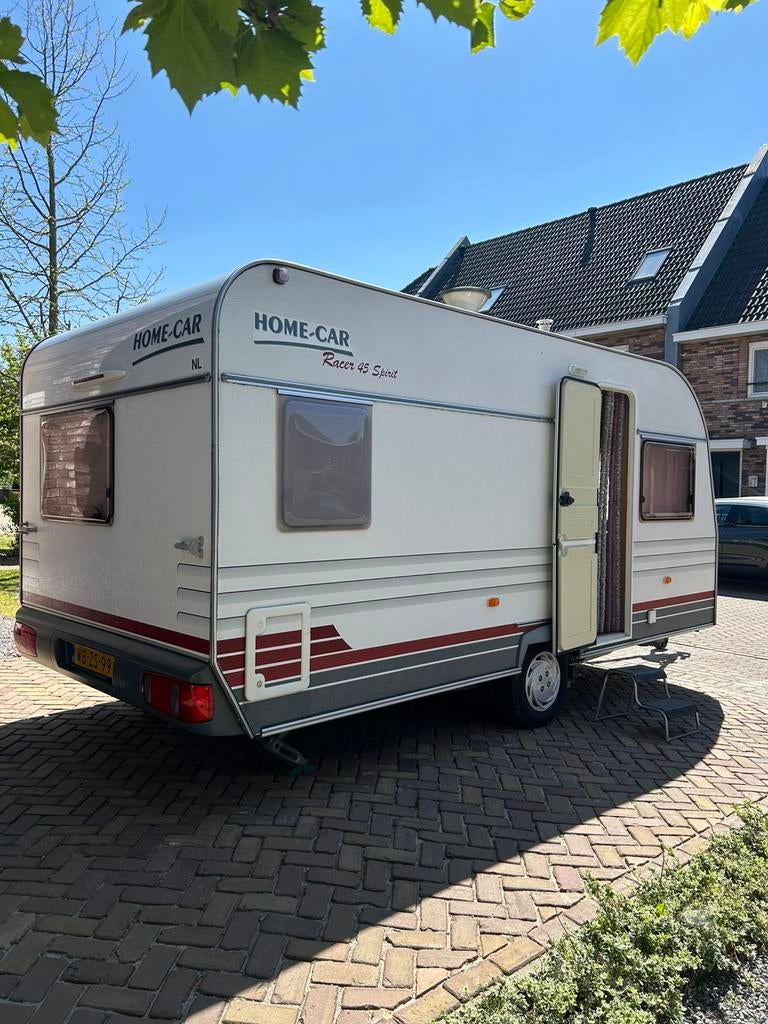 Home car Racer 45 spirit, Caravans en Kamperen, Caravans, Particulier, tot en met 4, 750 - 1000 kg, Rondzit, Home-car, Frans bed