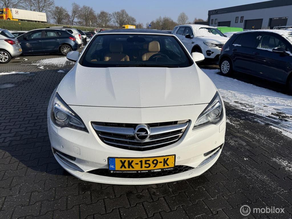 Opel Cascada 2.0 CDTI Cosmoprijs ex bpm, Auto's, Opel, Cabriolet, 4 stoelen, Wit, Leder