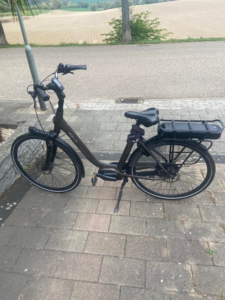 Stella elektrische fiets – Shimano middenmotor – lage instap, Fietsen en Brommers, Elektrische fietsen, Ophalen, Zo goed als nieuw