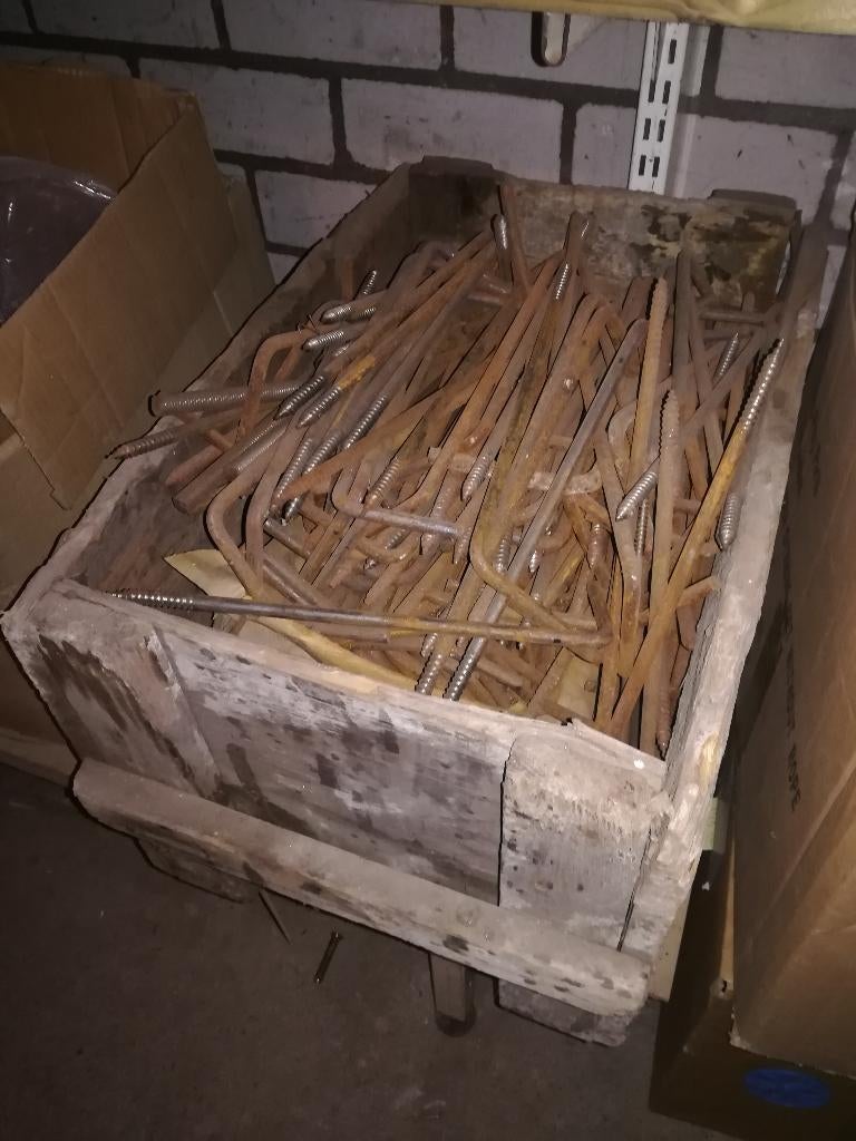 Grote hoeveelheid kozijnankers, Ophalen, 250 mm of meer