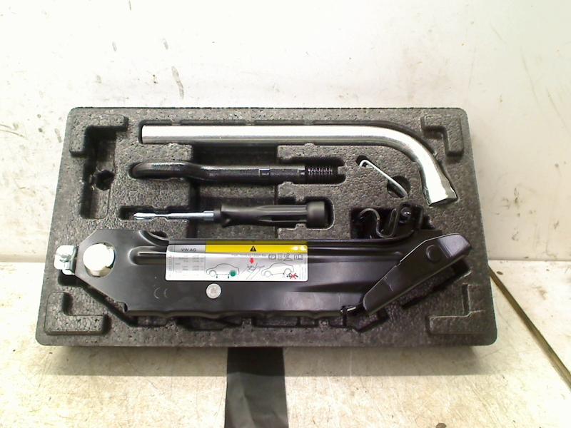 Krik met gereedschap Volkswagen Beetle (16AE) 1K0011031AC, Gebruikt, Volkswagen, Volkswagen AG, Kundenbetreuung@volkswagen.de