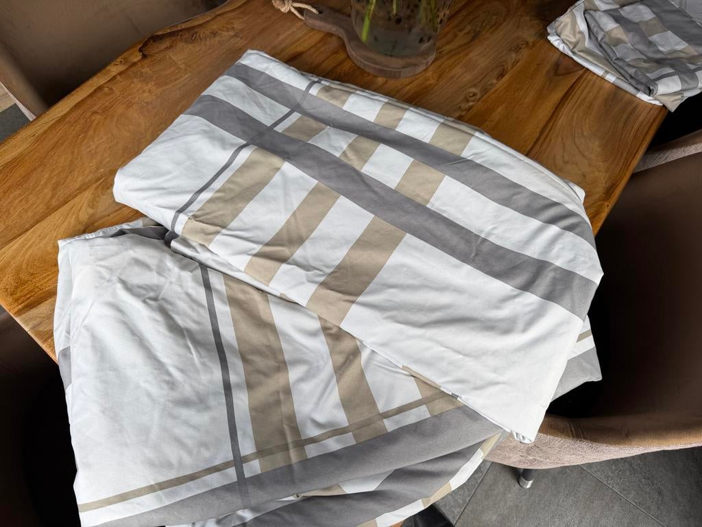 2x één persoons Optidee Dekbedovertrek., Dekbedovertrek, Ophalen of Verzenden, Zo goed als nieuw, Overige kleuren