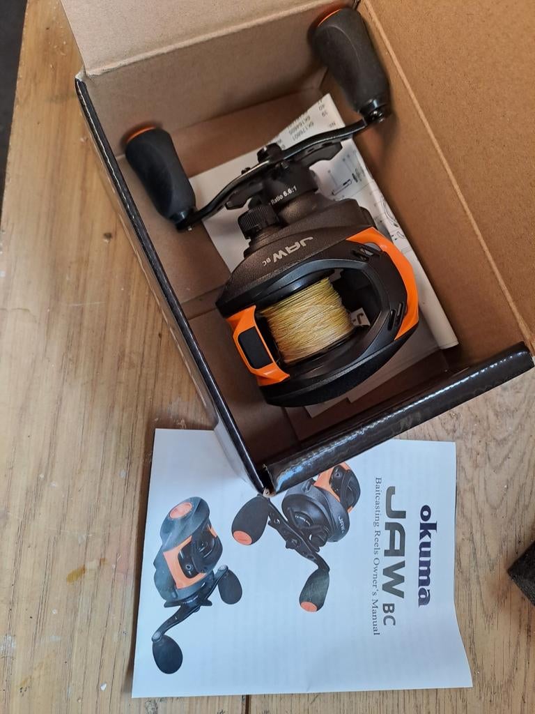 Okuma jaw bc reel, Watersport en Boten, Hengelsport | Roofvissen, Ophalen of Verzenden, Zo goed als nieuw, Molen