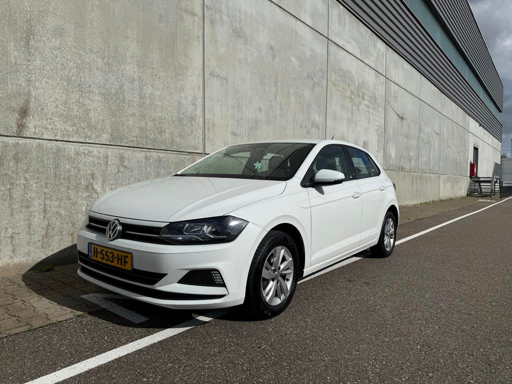 Volkswagen Polo 1.0 TSI 95pk 2019 Wit, Auto's, Voorwielaandrijving, Handgeschakeld, 570 kg, Particulier