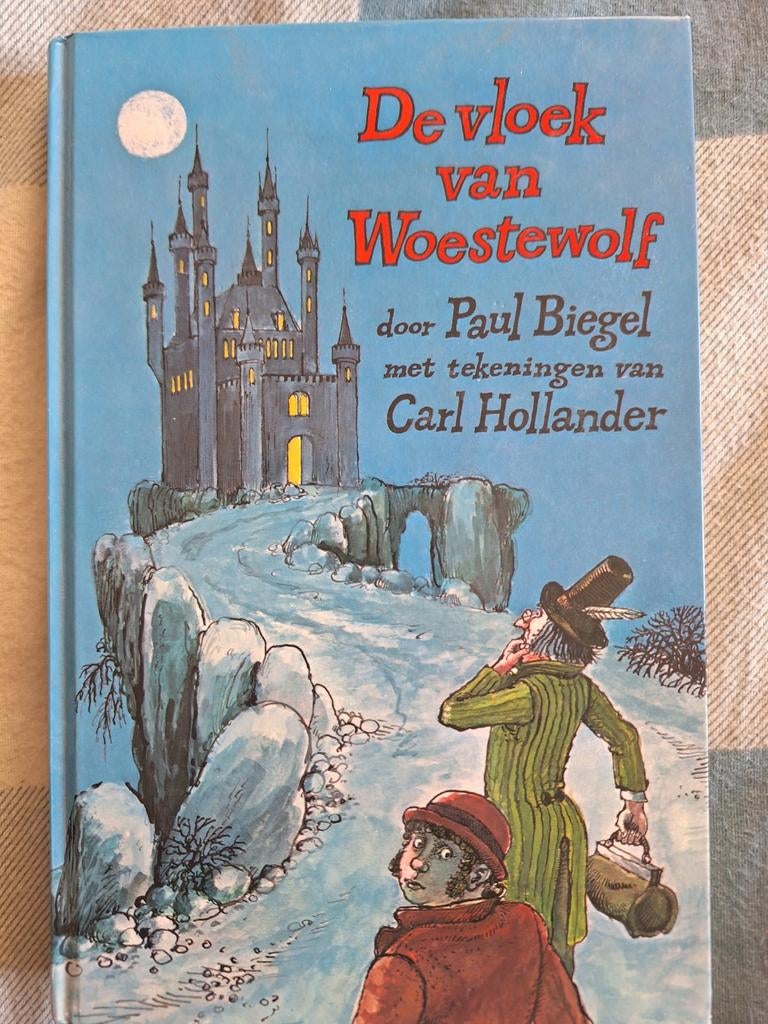 De vloek van Woestewolf - Paul Biegel (Sprookjesboek), Boeken, Ophalen of Verzenden, Gelezen, Paul Biegel, Sprookjes