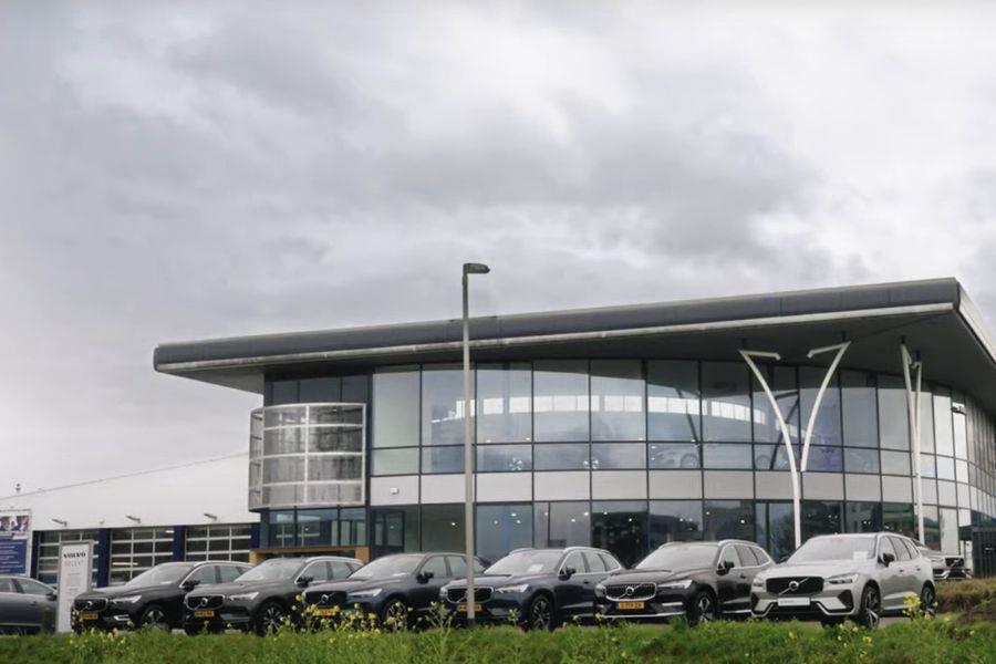 Volvo XC40 Single Motor Extended Range Ultimate 82 kWh | Pan, Automaat, Gebruikt, 82 kWh, 252 pk