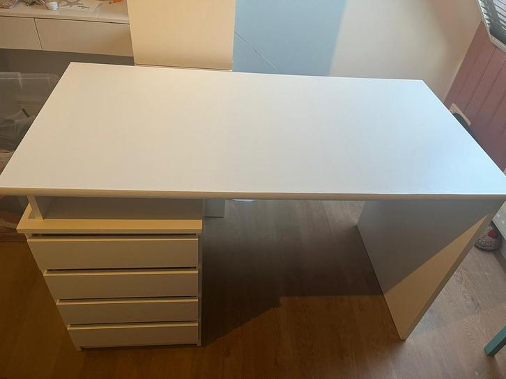 Leuk wit bureau, Huis en Inrichting, Bureaus, Gebruikt, Bureau, Ophalen of Verzenden