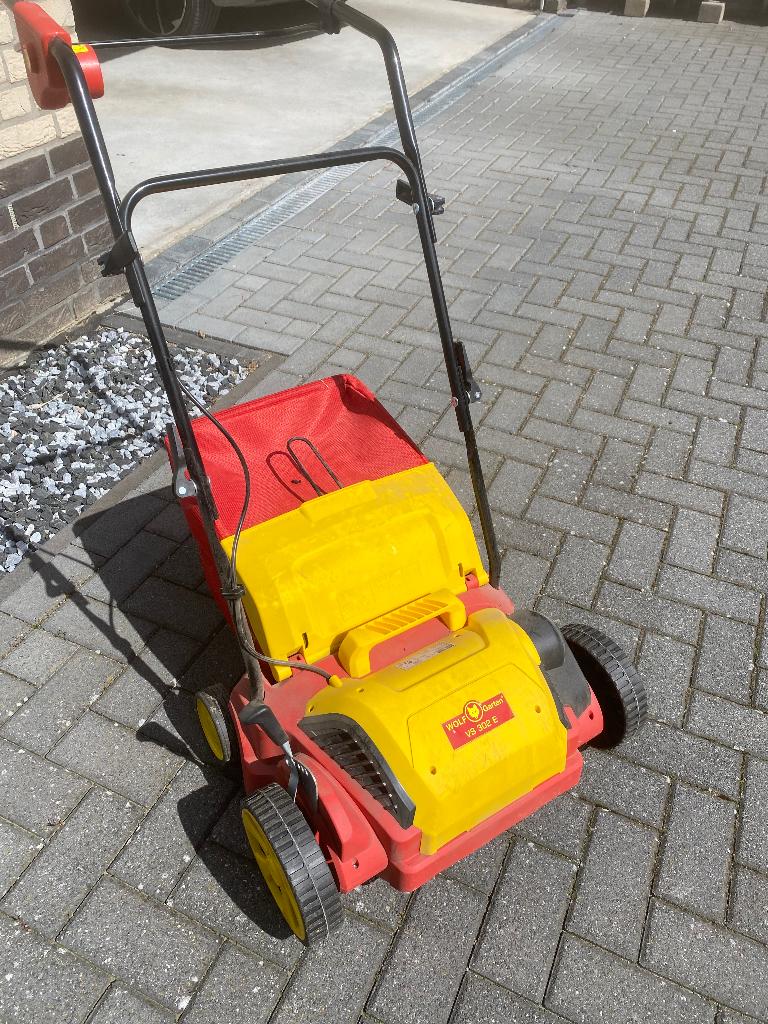 Wolf verticuteermachine, Tuin en Terras, Ophalen, Zo goed als nieuw, Elektrisch, Wolf