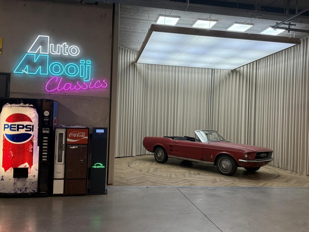 Ford USA Mustang Cabriolet / 1967 / 3,3 Liter 200 Cu 6-cilin, Auto's, Automaat, Achterwielaandrijving, Zwart, Cabriolet
