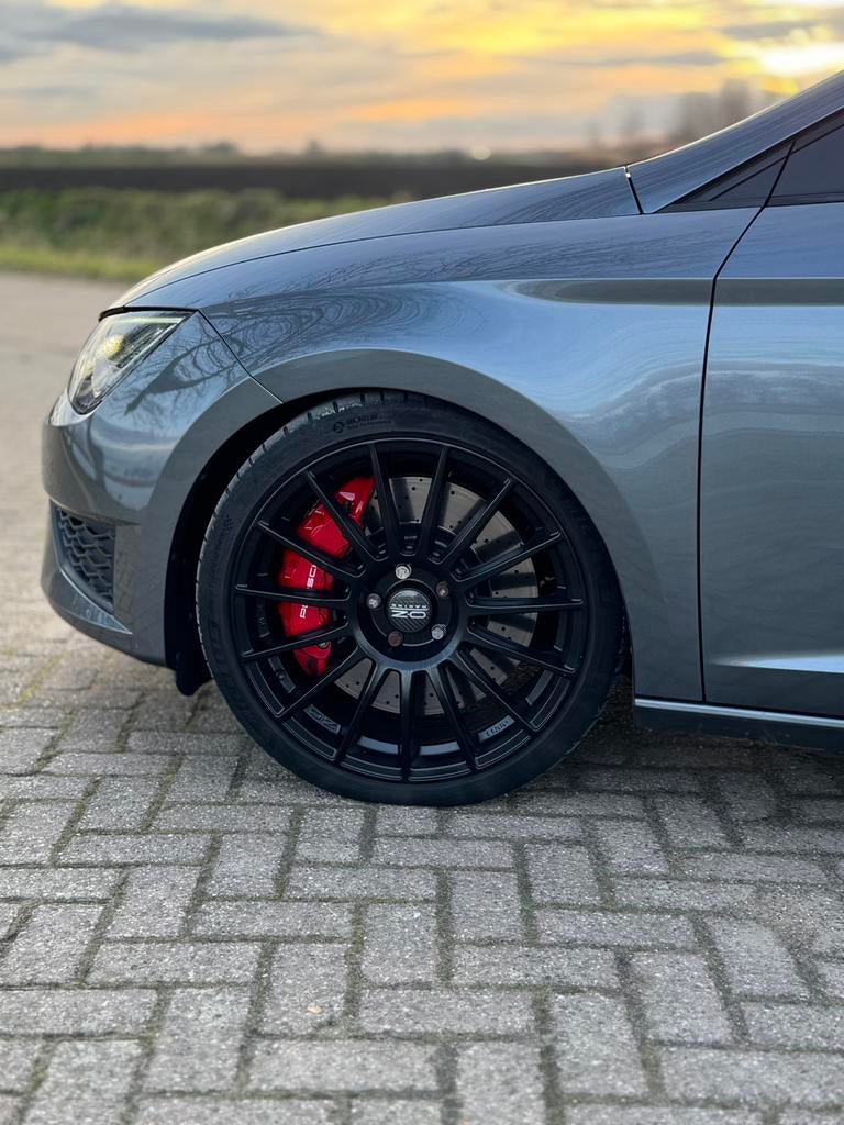 OZ Superturismo LM 19 inch 8,5J ET44 5x112, Auto-onderdelen, Banden en Velgen, Velg(en), 235 mm, Zomerbanden, Ophalen