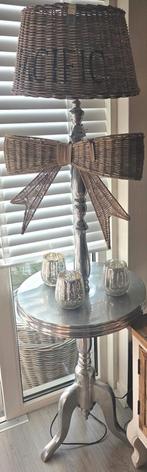 Riviera maison wine table, Ophalen of Verzenden, Zo goed als nieuw, 60 tot 90 cm