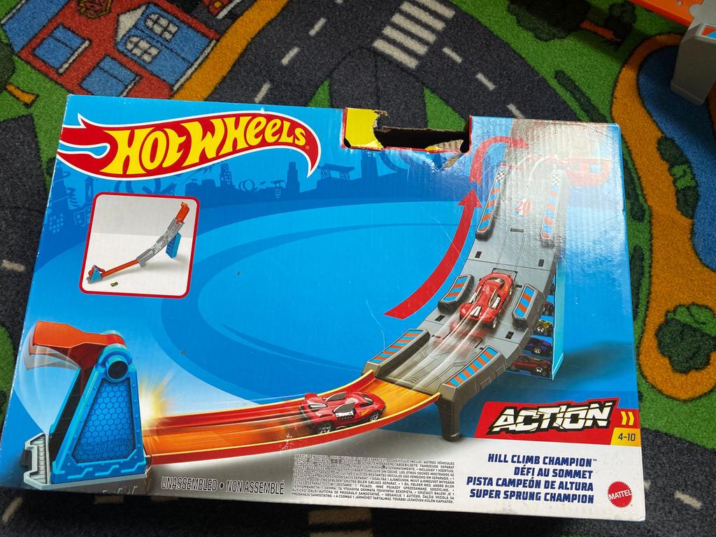 Hot Wheels Racebaan met auto's en accessoires, Kinderen en Baby's, Speelgoed | Racebanen, Ophalen, Zelf te bouwen, Hot Wheels
